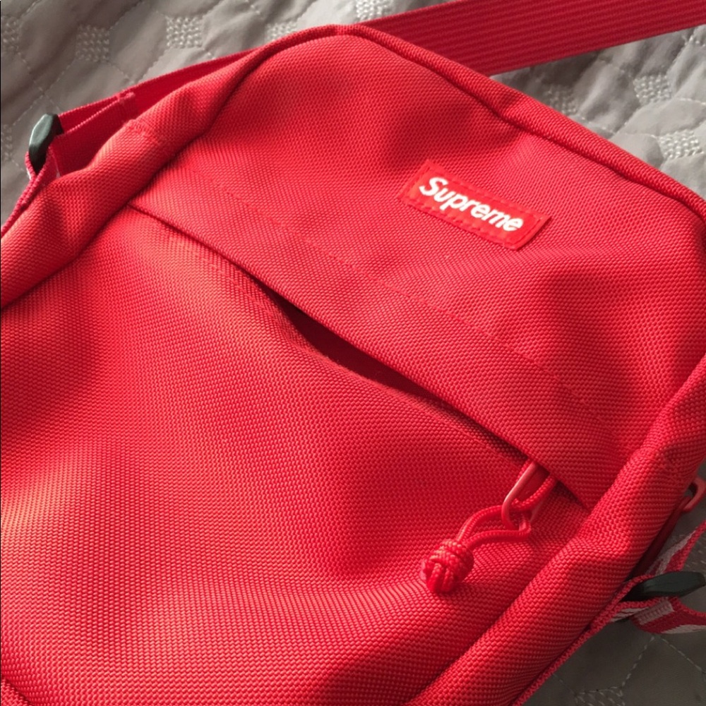 Supreme shoulder bag💥